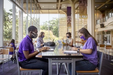 Students wearing masks in the union